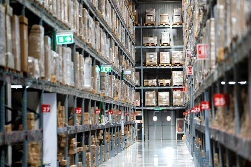 rfid elektron etiket uzun məsafəli aktivlərin idarə edilməsi UHF anti-metal etiketləmə və topdansatış prosesi5
